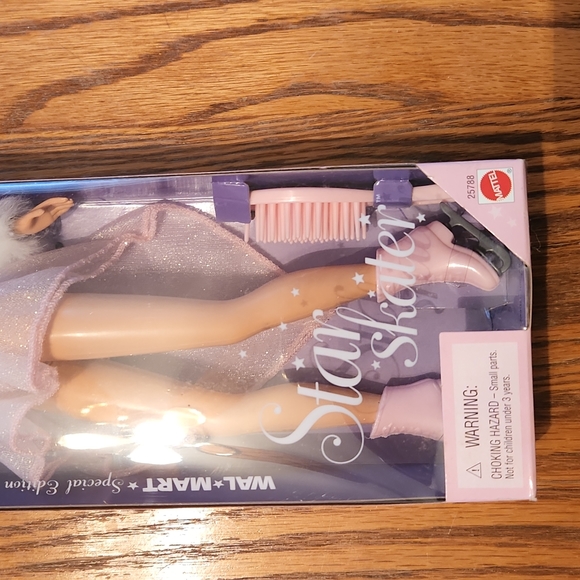 Matell Walmart Special Edition Star Skater Barbie - Picture 3 of 4